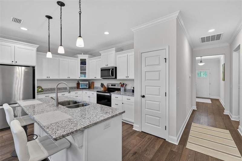 3 bedroom Single Family Residence at 61 Allie Loop, Carriage Gate Plantation, Brunswick — photo 5