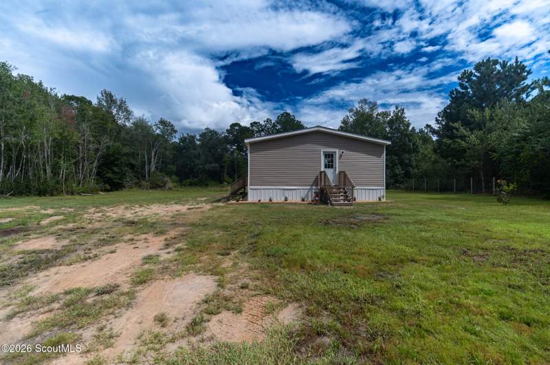 3 bedroom Manufactured Home at 6118 Leslie Drive, No Recorded Subdivision, Patterson — photo 3