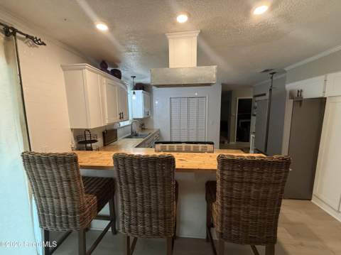 173 Pine Circle, Brunswick GA - photo 6 of 38