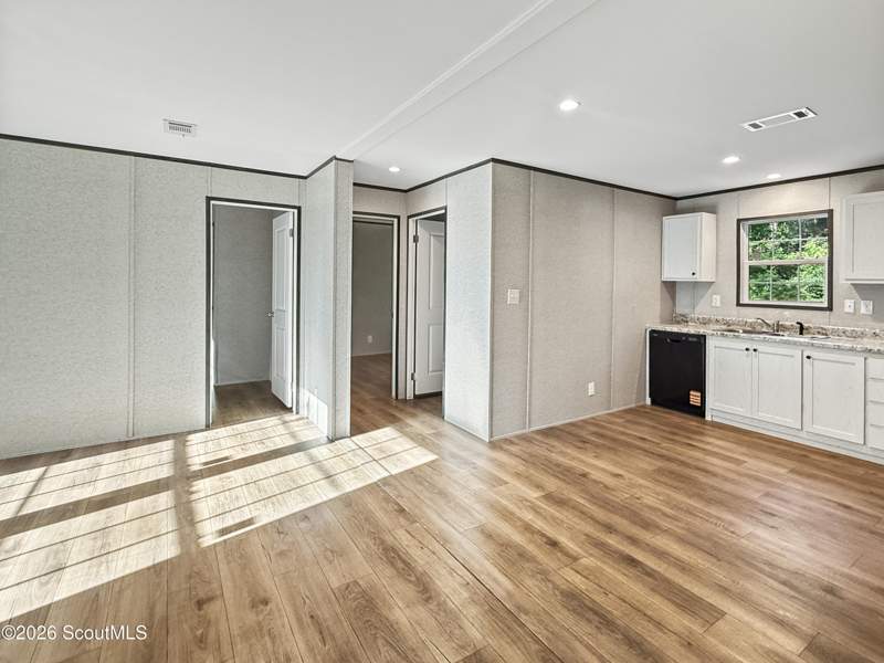 3 bedroom Mobile Home at 112 Gene Court, Ridgewood, Brunswick — photo 3