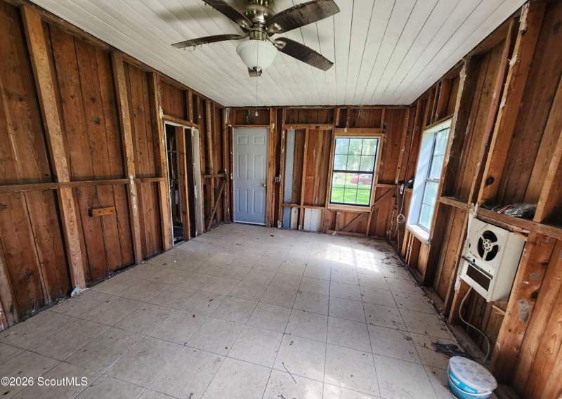 0 bedroom Single Family Residence at 208 E Weed Street, No Recorded Subdivision, St. Marys — photo 5