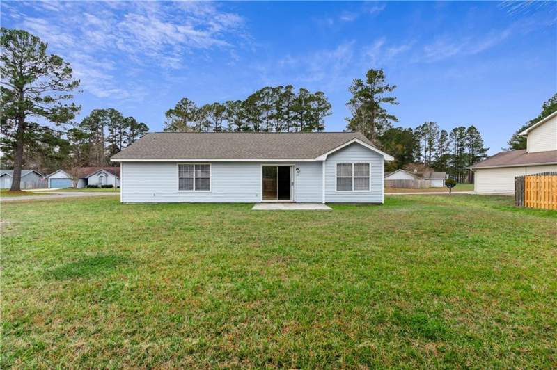 3 bedroom Single Family Residence at 201 Foxwood Drive, The Meadows, Kingsland — photo 4