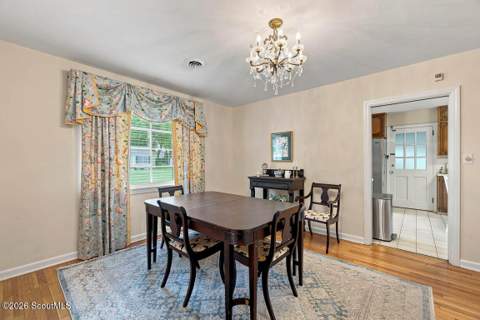 302 Reynolds Street, Brunswick GA - photo 6 of 47