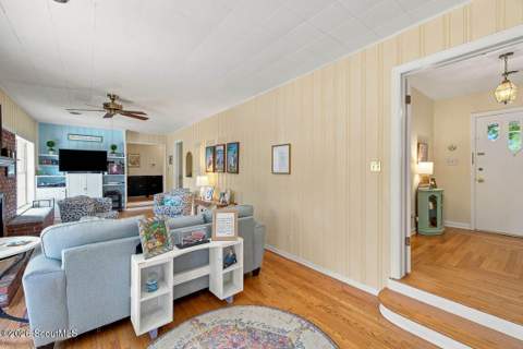302 Reynolds Street, Brunswick GA - photo 16 of 47