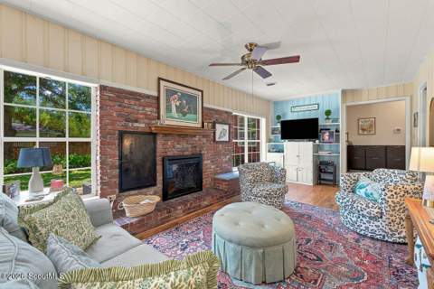 302 Reynolds Street, Brunswick GA - photo 17 of 47