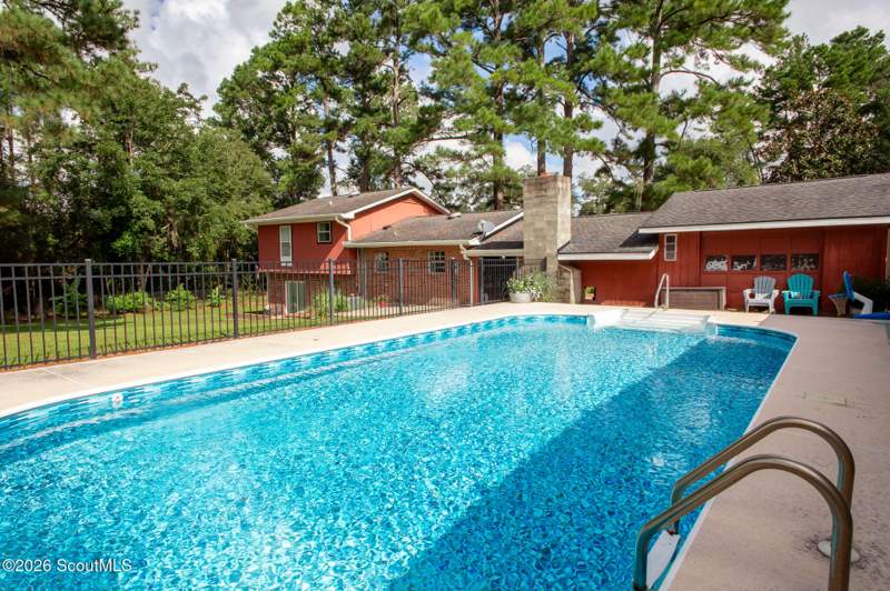 3 bedroom Single Family Residence at 9890 Central Avenue, No Recorded Subdivision, Waycross — photo 2
