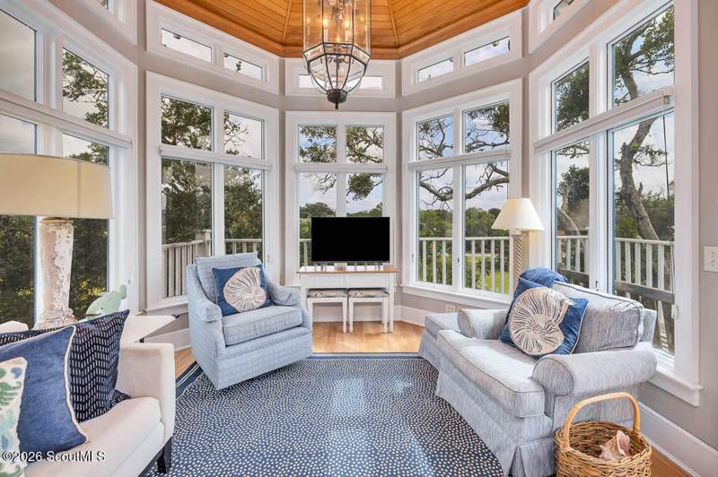 4 bedroom Single Family Residence at 39 Clover Marsh Lane, Coast Cottages, St. Simons Island — photo 5