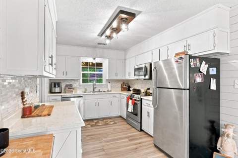 3316 Winn Clay Drive, Waycross GA - photo 13 of 35