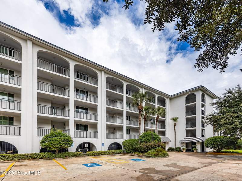 2 bedroom Condominium at 1470 Wood Avenue, North Breakers Condos, St. Simons Island — photo 3