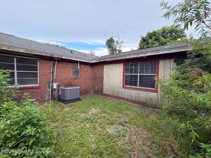 4 bedroom Single Family Residence at 2206 Formosa Circle, Magnolia Park, Brunswick — photo 3