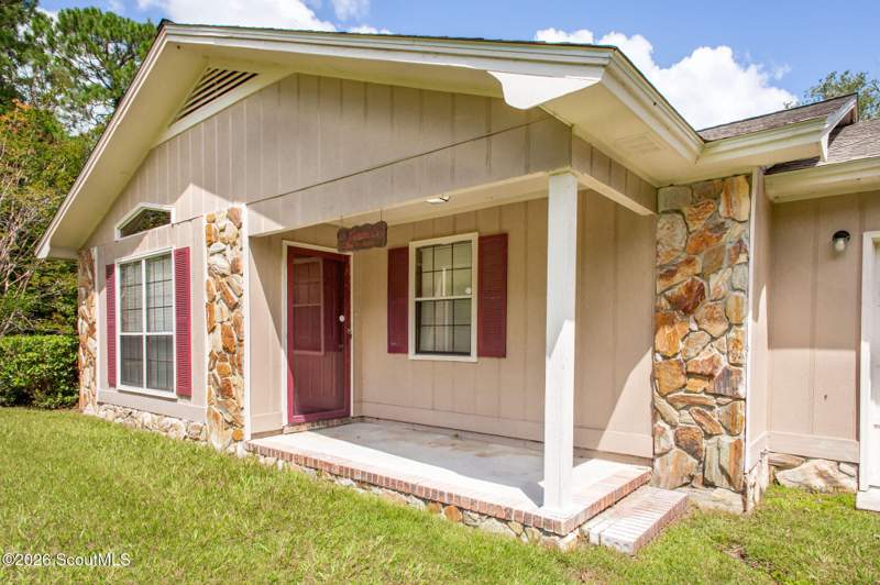 3 bedroom Single Family Residence at 3929 Memorial Drive, No Recorded Subdivision, Waycross — photo 2