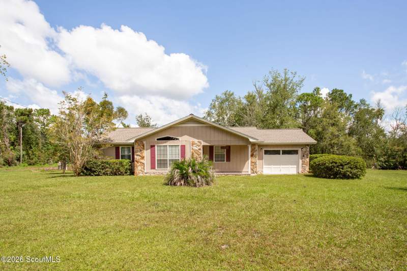 3 bedroom Single Family Residence at 3929 Memorial Drive, No Recorded Subdivision, Waycross — photo 3