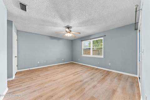 102 Millers Trace Drive, St. Marys GA - photo 6 of 31