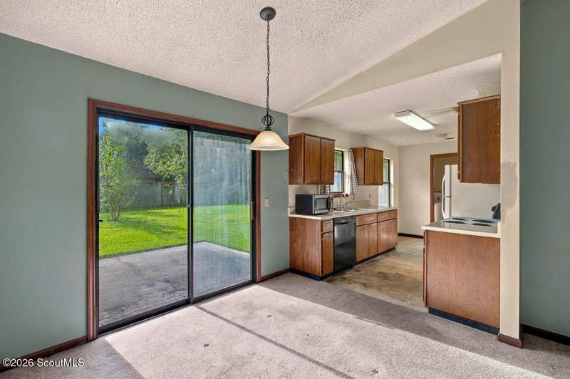 3 bedroom Single Family Residence at 113 Pineneedle Court, Woodhaven, Kingsland — photo 5