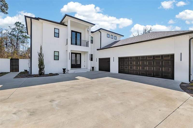 4 bedroom Single Family Residence at 13 Crows Nest Cove, Oak Grove Island, Brunswick — photo 2