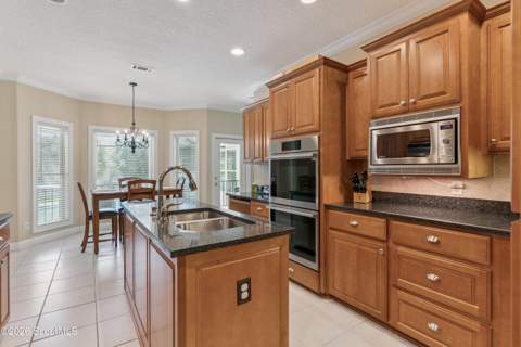 128 Foxcreek Estate Drive, Brunswick GA - photo 9 of 42