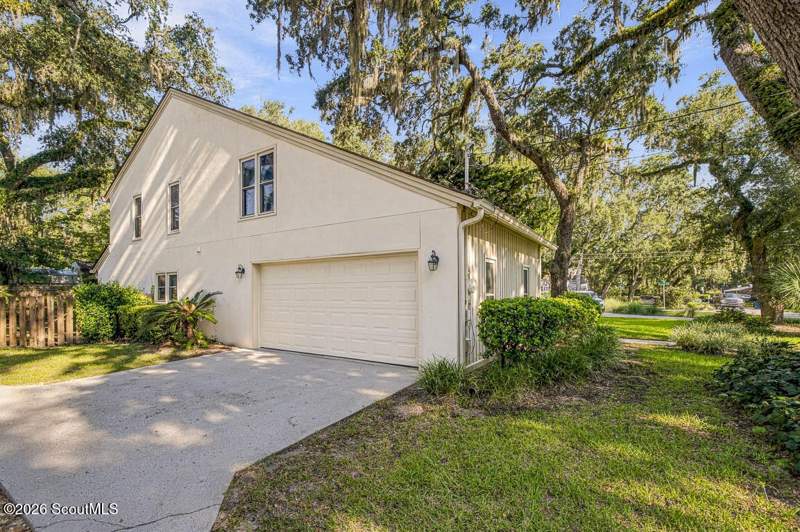 3 bedroom Single Family Residence at 115 Broadway Street, St. Simons Heights, St. Simons Island — photo 4