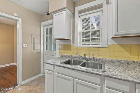 2160 Blain Street, Brunswick GA - photo 6 of 20