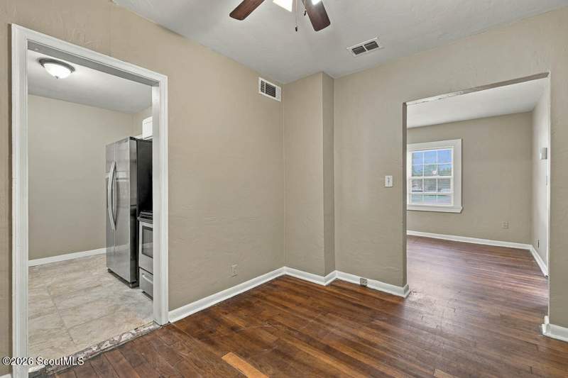 3 bedroom Single Family Residence at 2160 Blain Street, Brunswick Villa, Brunswick — photo 4