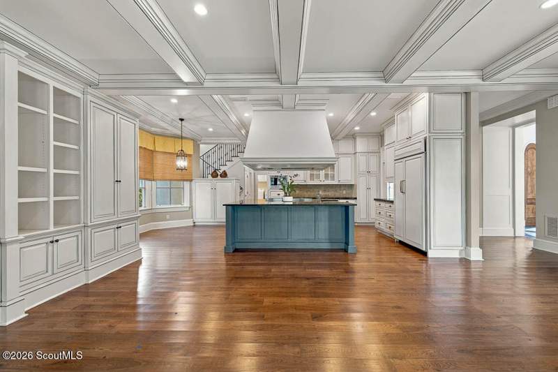 5 bedroom Single Family Residence at 117 Hawkins Island Circle, Hawkins Island, St. Simons Island — photo 4