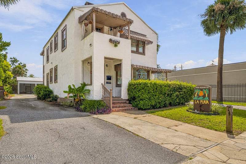 5 bedroom Single Family Residence at 1606 Norwich Street, New Town, Brunswick — photo 3