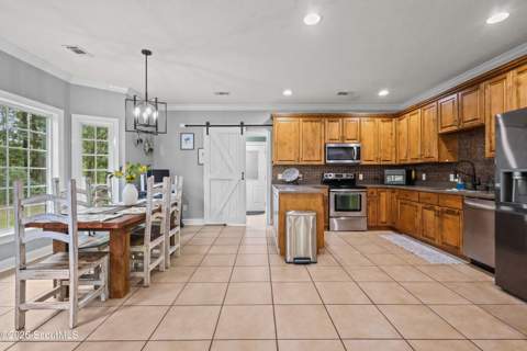 166 Addies Ally, Jesup GA - photo 11 of 37