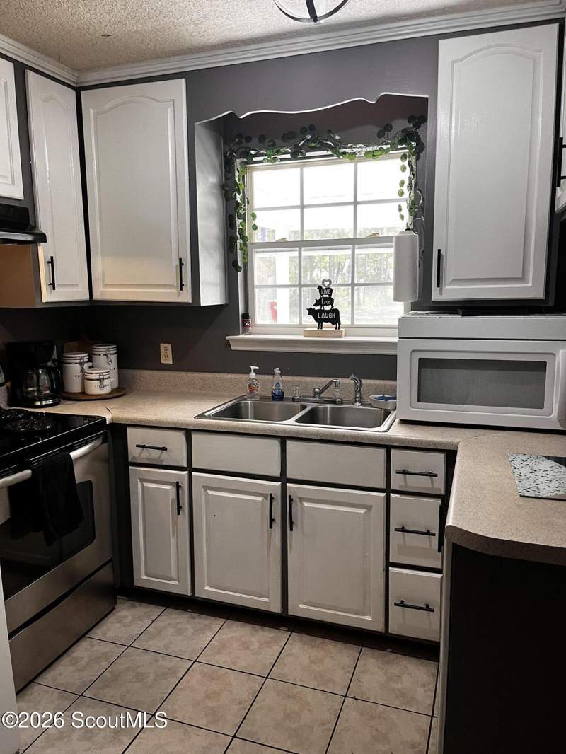 4 bedroom Single Family Residence at 1365 Ballfield Road, No Recorded Subdivision, Hortense — photo 5