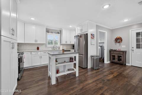 907 E Waring Street, Waycross GA - photo 10 of 40