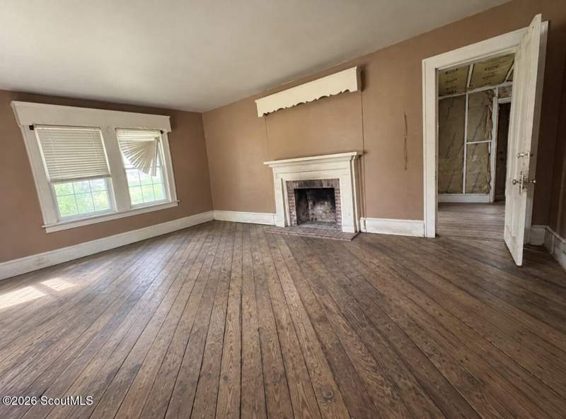 4 bedroom Single Family Residence at 706 Richmond Avenue, Cherokee Heights, Waycross — photo 4