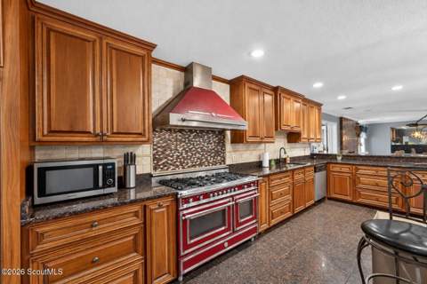 2501 Mahan Drive, Waycross GA - photo 13 of 60