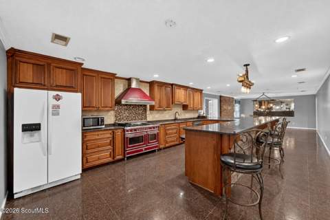 2501 Mahan Drive, Waycross GA - photo 10 of 60
