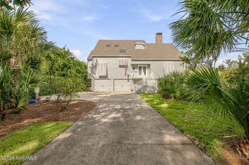 4 bedroom Single Family Residence at 207 Military Road, Kelvin Grove, St. Simons Island — photo 3