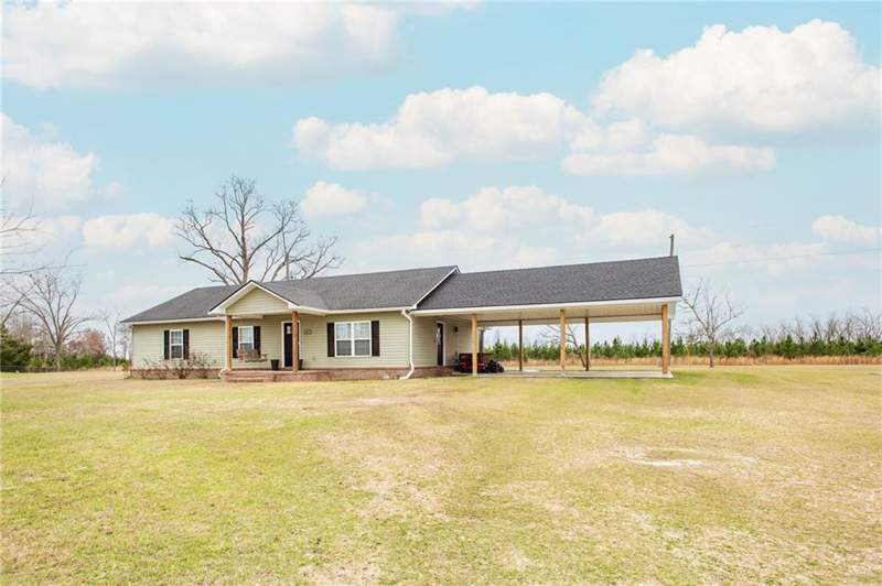 3 bedroom Single Family Residence at 4697 Effie Sweat Lane, No Recorded Subdivision, Waycross — photo 3