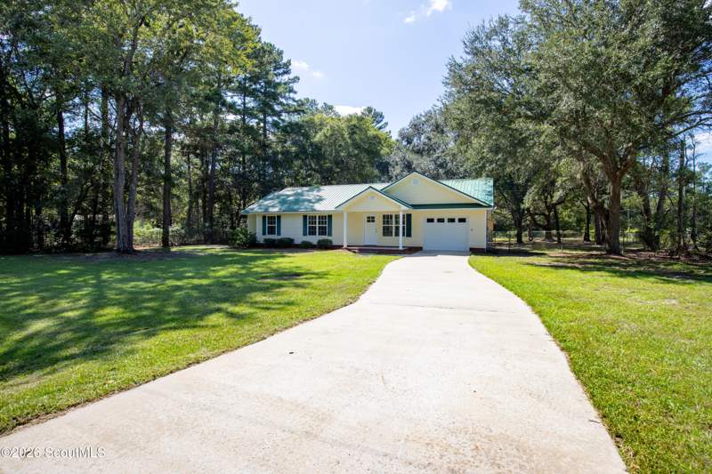 3 bedroom Single Family Residence at 2121 Darwel Long Road, No Recorded Subdivision, Ludowici — photo 2