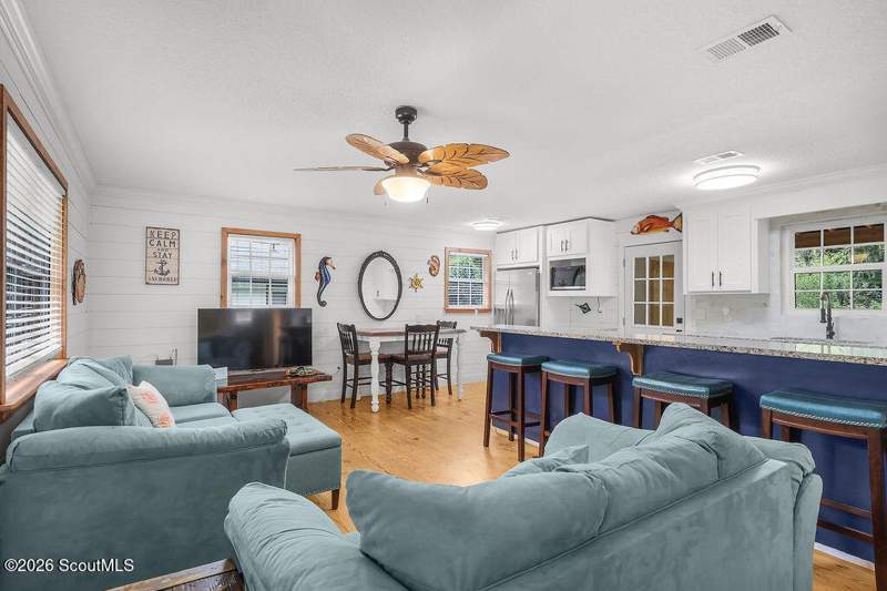 2 bedroom Single Family Residence at 1031 Cedar, Belleville, Townsend — photo 5