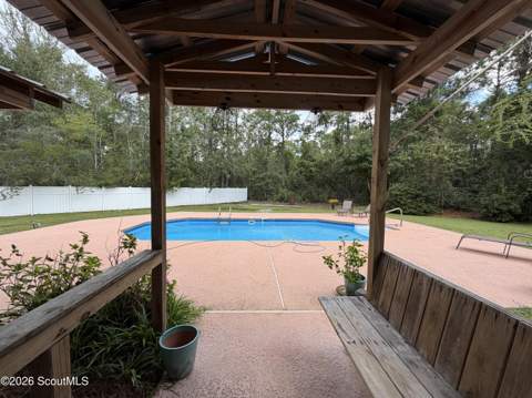 165 W Peninsula Drive, Brunswick GA - photo 19 of 73
