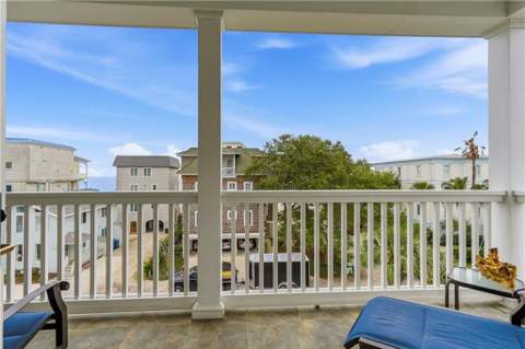 744 Ocean Boulevard, St. Simons Island GA - photo 11 of 39