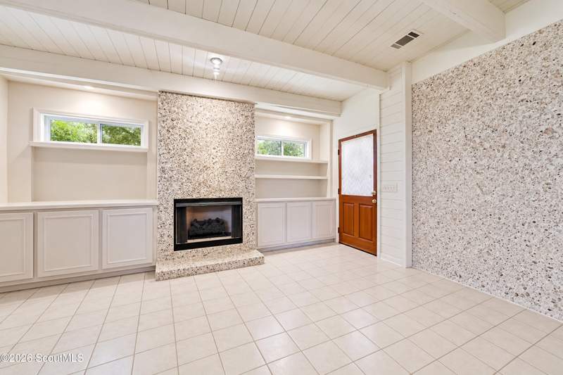 3 bedroom Single Family Residence at 1918 2nd Avenue, St. Simons Heights, St. Simons Island — photo 3