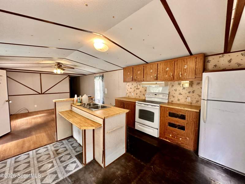2 bedroom Mobile Home at 6979 Oak Ridge Circle, Oak Ridge Estates, Blackshear — photo 4