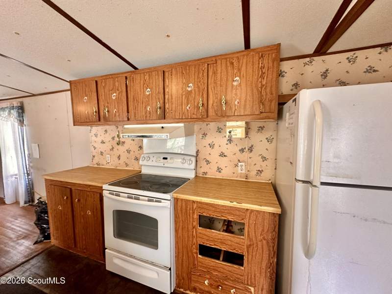 2 bedroom Mobile Home at 6979 Oak Ridge Circle, Oak Ridge Estates, Blackshear — photo 5