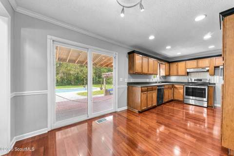 700 E Bay Avenue, Kingsland GA - photo 19 of 43