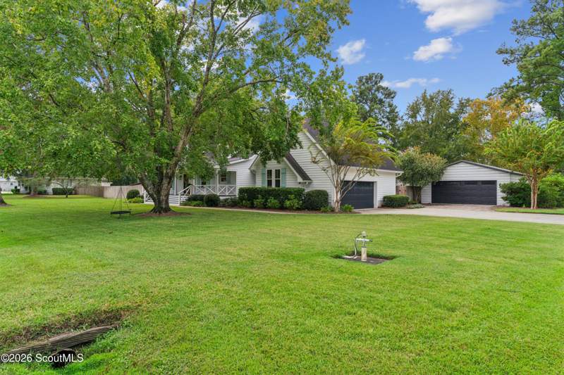 3 bedroom Single Family Residence at 74 Burgess Circle, Avoca Villa, Brunswick — photo 5