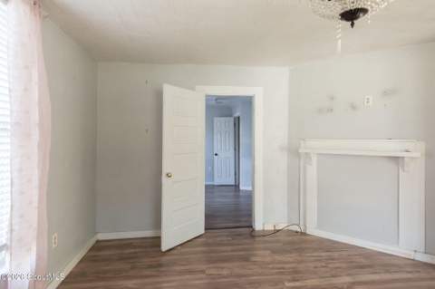 325 Glass Street, Waycross GA - photo 8 of 22