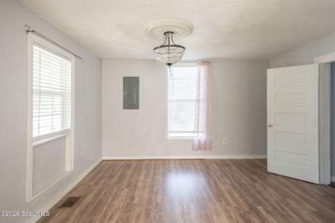 325 Glass Street, Waycross GA - photo 7 of 22
