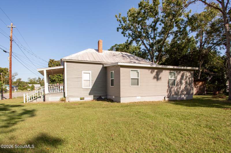 3 bedroom Single Family Residence at 325 Glass Street, No Recorded Subdivision, Waycross — photo 4