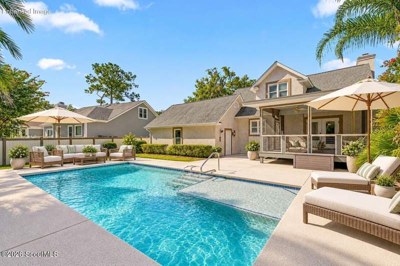 3 bedroom Single Family Residence at 105 E Commons Drive, The Commons at Frederica, St. Simons Island — photo 3