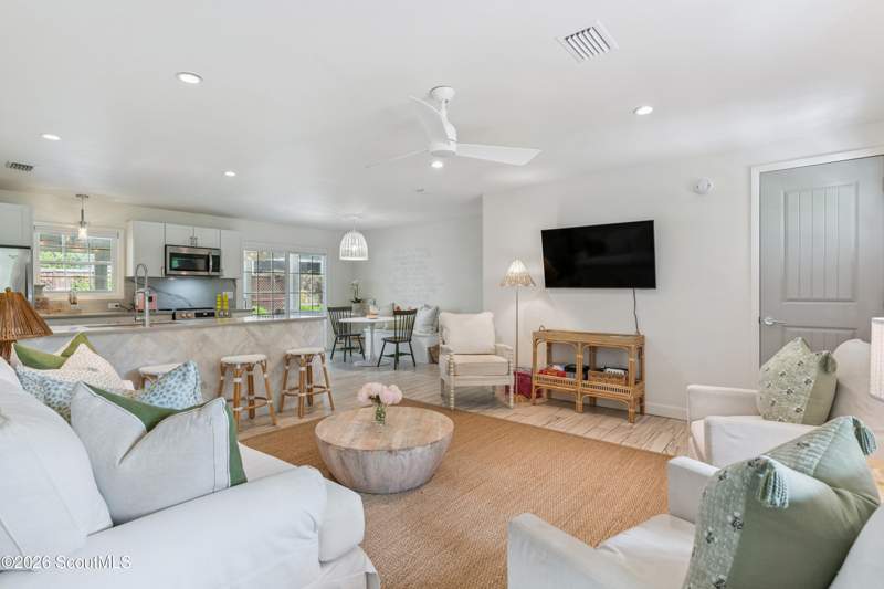 3 bedroom Single Family Residence at 225 S Harrington Road, Harrington, St. Simons Island — photo 5
