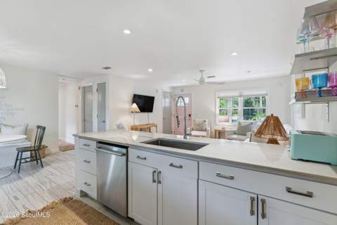 225 S Harrington Road, St. Simons Island GA - photo 9 of 29