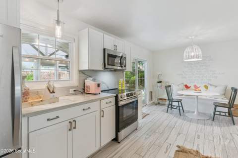 225 S Harrington Road, St. Simons Island GA - photo 7 of 29
