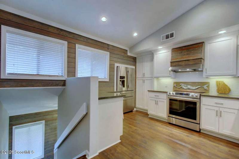 3 bedroom Condominium at 915 Wimbledon Drive, Courtside Villas Condos, St. Simons Island — photo 3